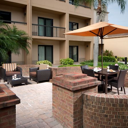 Courtyard Fort Myers Cape Coral Hotel Exterior photo